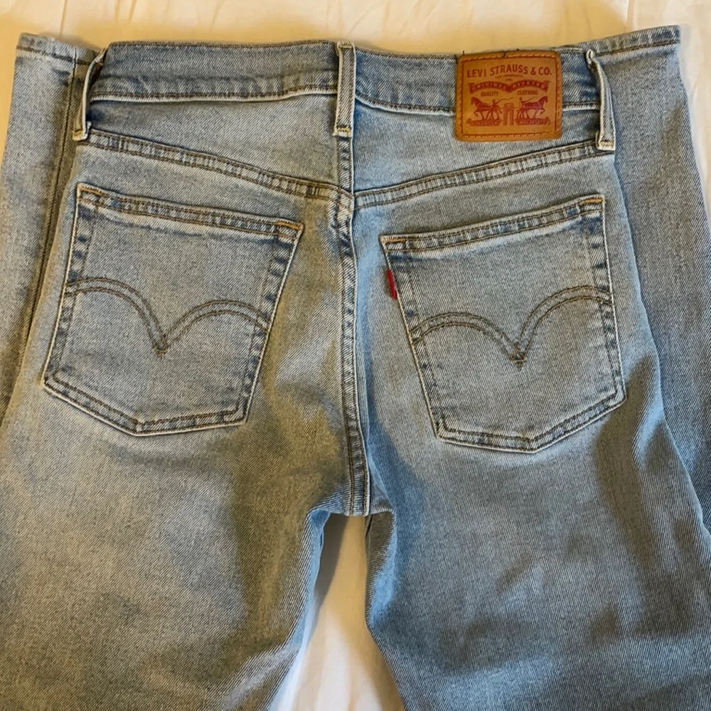 LEVI denim - Picture 1 of 3